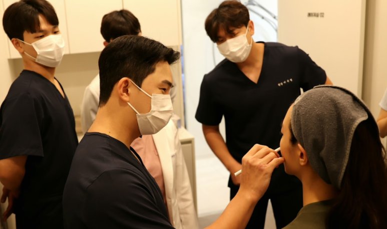 doctor personally handles consultations